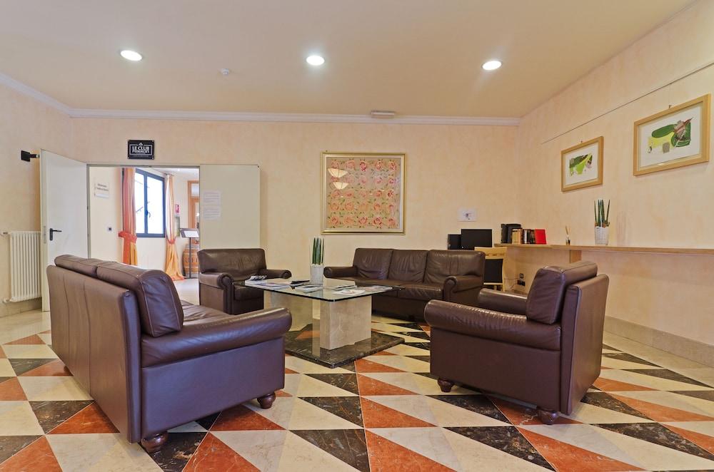 Castellaro Golf Resort מראה חיצוני תמונה