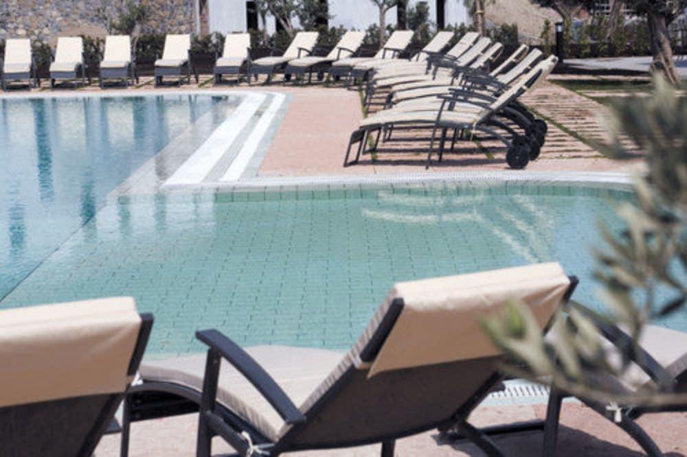 Castellaro Golf Resort מראה חיצוני תמונה