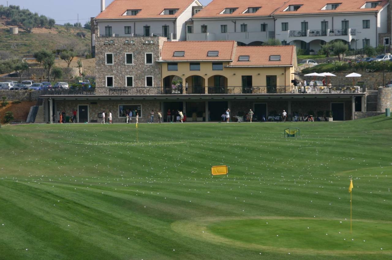 Castellaro Golf Resort מראה חיצוני תמונה