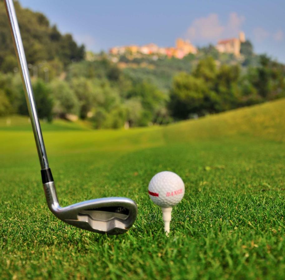 Castellaro Golf Resort מראה חיצוני תמונה